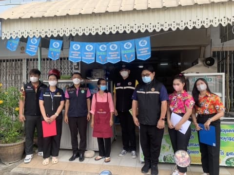 ร่วมออกสุ่มตรวจเยี่ยมร้านจำหน่ายสินค้า ในเขตเทศบาลเมืองอุทัยธานี