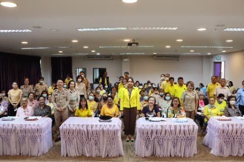 เปิดการอบรมให้ความรู้แก่คณะกรรมการชุมชน ในโครงการสัมมนาเพิ่มประสิทธิภาพการดำเนินงานของคณะกรรมการชุมชน ประจำปีงบประมาณ 2566