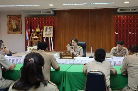 ประธานการประชุมคณะกรรมการดำเนินการเลือกกรรมการชุมชน