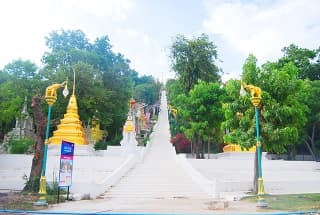 วัดสังกัสรัตนคีรี