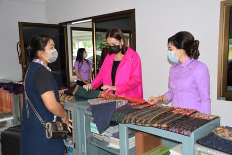 ร่วมประชุมคณะกรรมการจัดงานผ้าสืบสาน อนุรักษ์ศิลปะผ้าถิ่น ดำรงไว้ในแผ่นดินอุทัยธานี อุทัยธานีดี ของดีอยู่ที่ผ้า ครั้งที่ ๒ จังหวัดอุทัยธานี