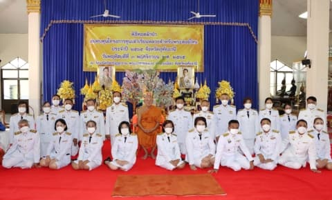 ร่วมพิธีทอดผ้าป่าสมทบทุนโครงการทุนเล่าเรียนหลวงสำหรับพระสงฆ์ไทย ประจำปี 2565