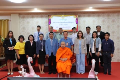 ประธานประชุมคณะกรรมการสถานศึกษา
