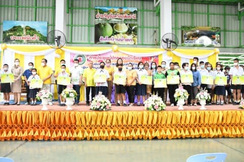 การประชุมผู้ปกครองนักเรียนและมอบปัจจัยพื้นฐาน ตามโครงการสนับสนุนค่าใช้จ่ายในการจัดการศึกษา ตั้งแต่ระดับอนุบาลจนจบการศึกษาขั้นพื้นฐาน โรงเรียนเทศบาลวัดหลวงราชาวาส