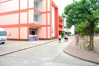 โรงเรียนชุมชนเทศบาลวัดมณีสถิตย์