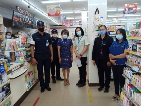 ประชาสัมพันธ์การเฝ้าระวังการแพร่ระบาดโรคติดเชื้อไวรัสโคโรนา 2019 ตลาดเช้า ร้านสะดวกซื้อ