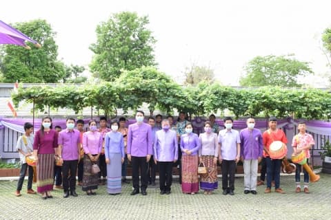 ร่วมพิธิเปิดและลงนามถวายพระพรสมเด็จพระกนิษฐาธิราชเจ้า