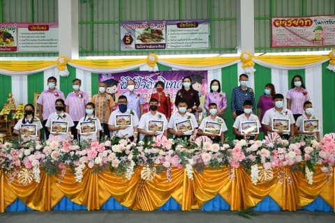 พิธีปัจฉิมนิเทศและมอบวุฒิบัตรนักเรียนระดับปฐมวัย ประถมศึกษาปีที่ 6 และมัธยมศึกษาที่ปี 3 โรงเรียนเทศบาลวัดหลวงราชาวาส
