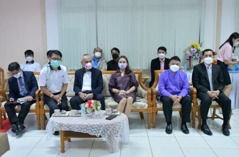 ร่วมพิธีเปิดการอบรมโครงการพัฒนาผู้บริหารและครูสู่วิทยฐานะที่สูงขึ้น