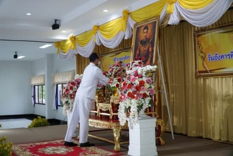 พิธีถวายราชสักการะสมเด็จพระเจ้าตากสินมหาราช เทิดทูนสถาบันพระมหากษัตริย์