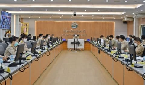 ประชุมคณะกรมการจังหวัดและหัวหน้าส่วนราชการจังหวัดอุทัยธานี