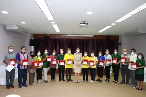 มอบ ตู้ราชสีห์ รับเรื่องราวร้องทุกข์(ทุกเรื่อง) ให้กับประธานชุมชนทั้ง 15 ชุมชน